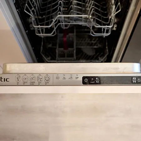 Ziano In Nord10 Pool شقة مامايا