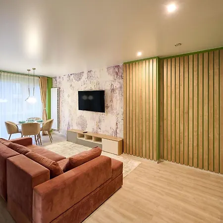 Ziano In Nord10 Pool شقة