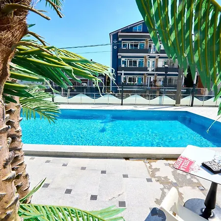 Ziano In Nord10 Pool مامايا